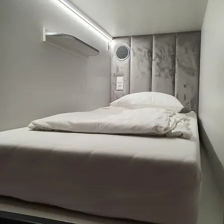 荷兰旅馆 旅馆