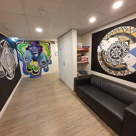 Hostel Dutchies