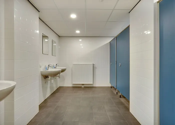 Dutchies Hostel Amsterdam