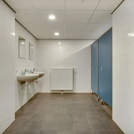 Dutchies Hostel Amsterdam